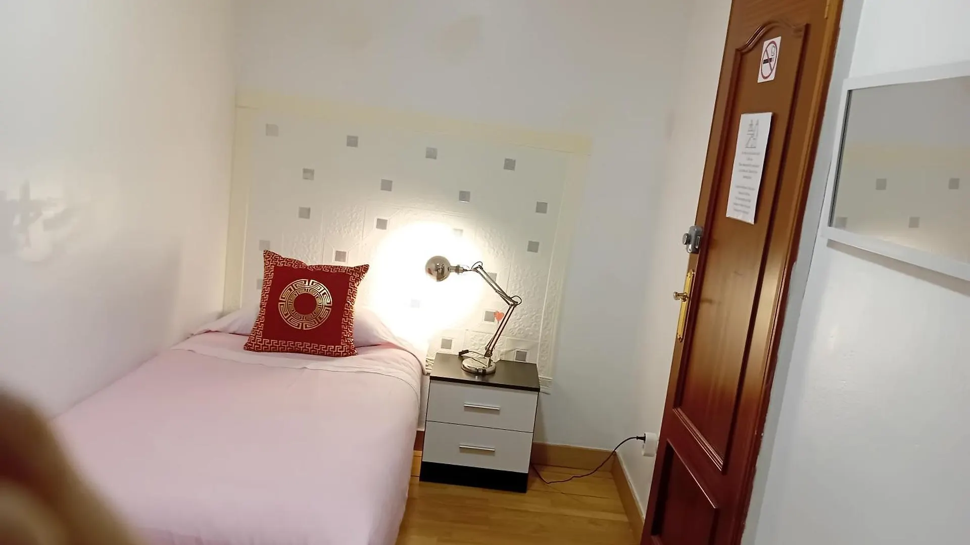 Apartamento Compartido Excelente Ubicacion El Prat de Llobregat Séjour chez l'habitant