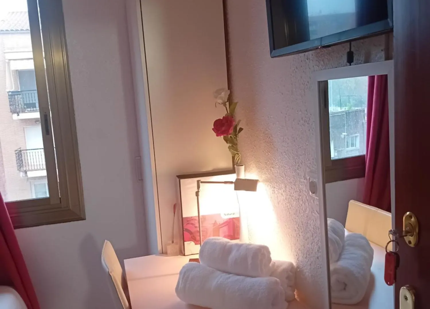 Apartamento Compartido Excelente Ubicacion El Prat de Llobregat Séjour chez l'habitant