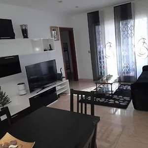 https://exclusive-house-close-to-airport.topbarcelonahotels.com
