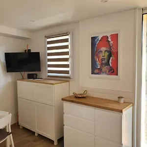 https://t2-neuf-indpendant-dans-villa-proche-des-plages.fr-provencehotel.com